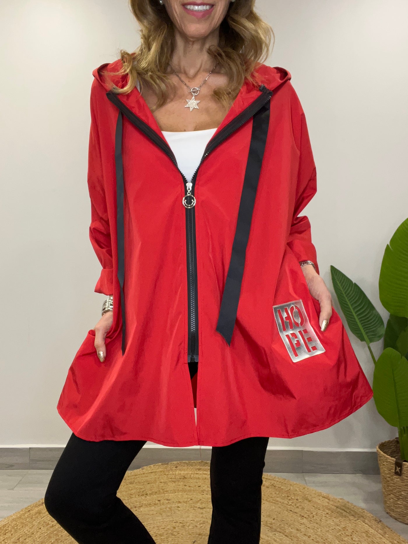 Cortavientos (Oversize ) Hope Rojo