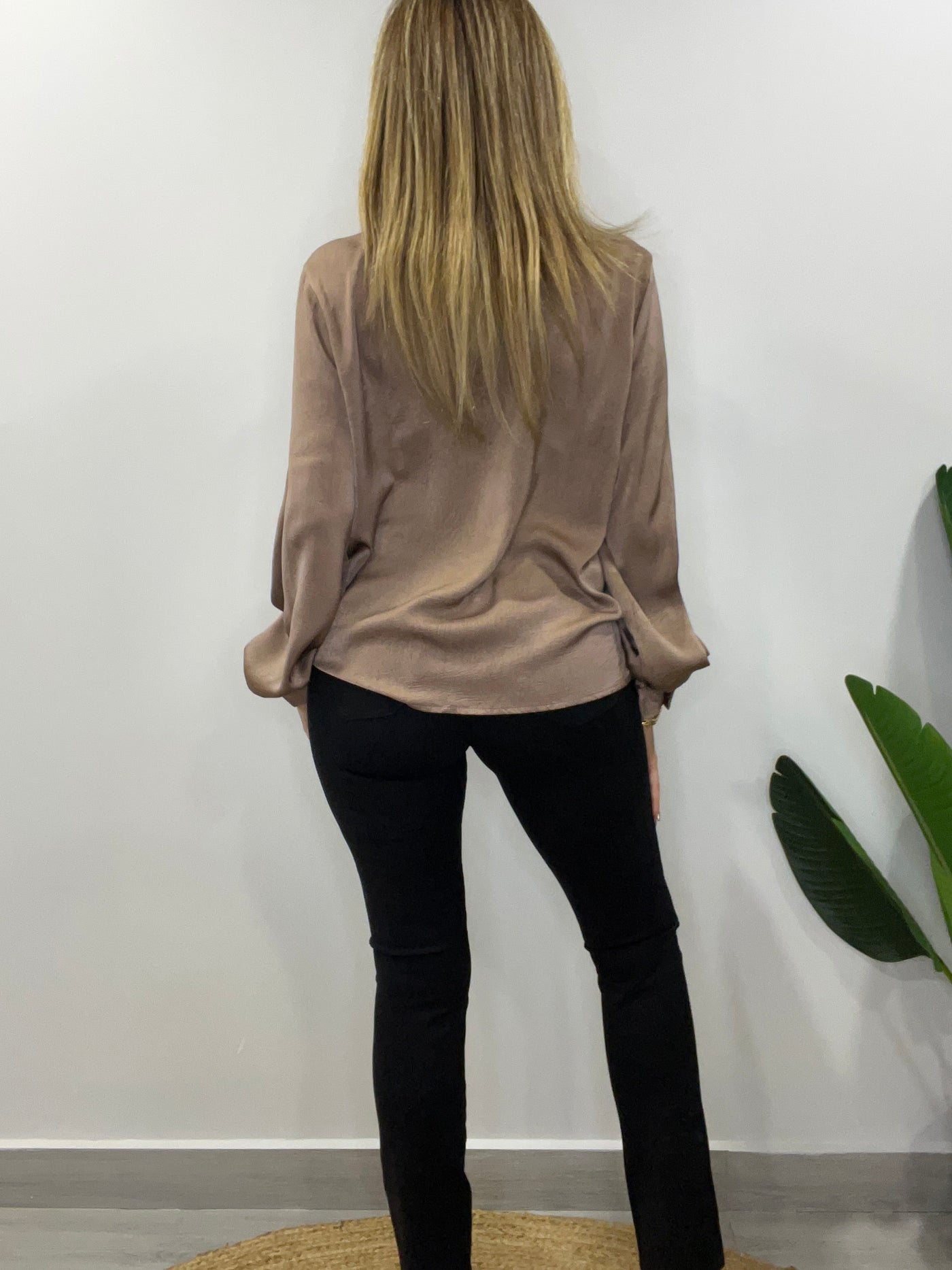 Blusa Viscoseda Amanda Taupe