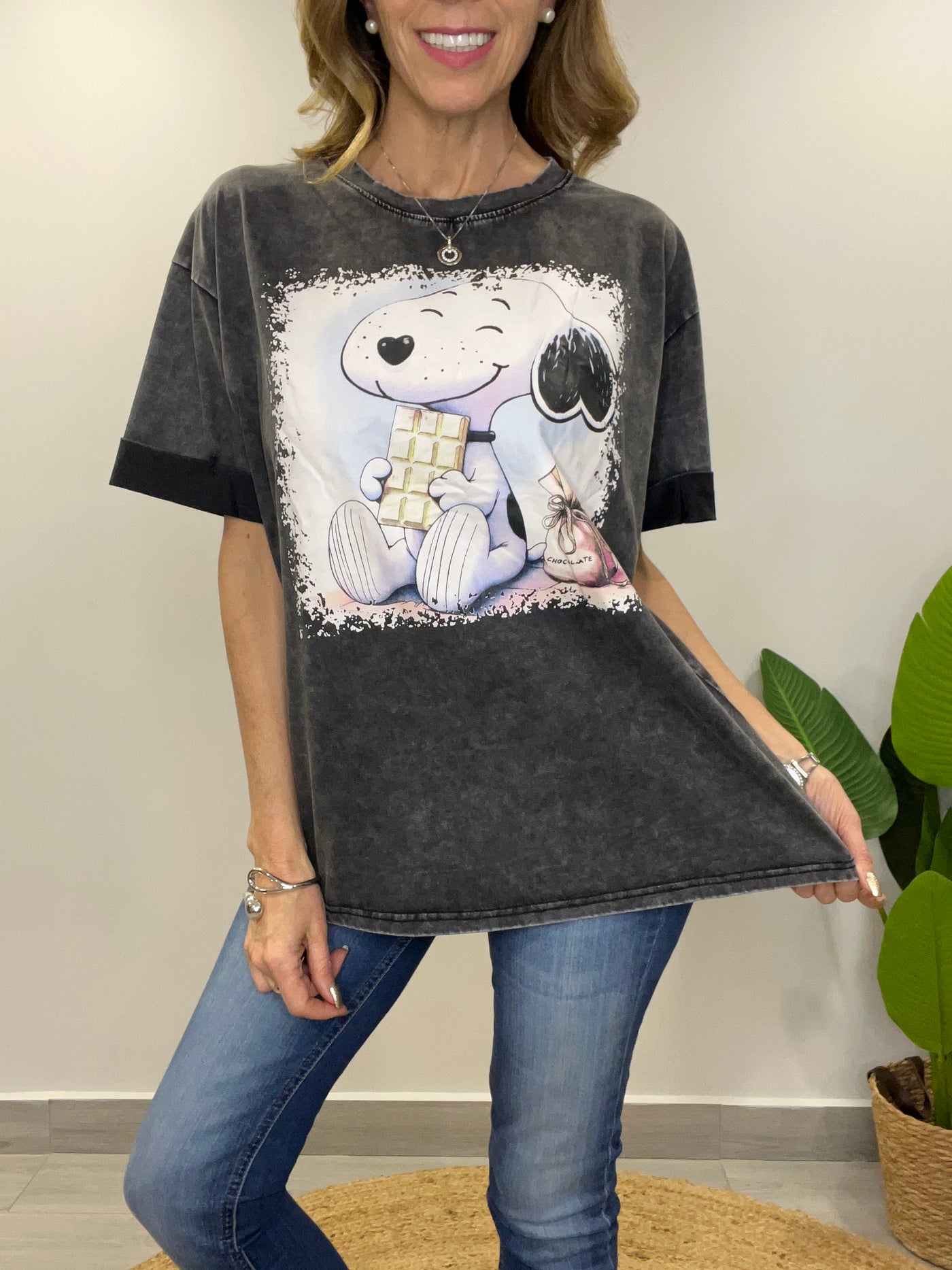 Polera Snoopy negra