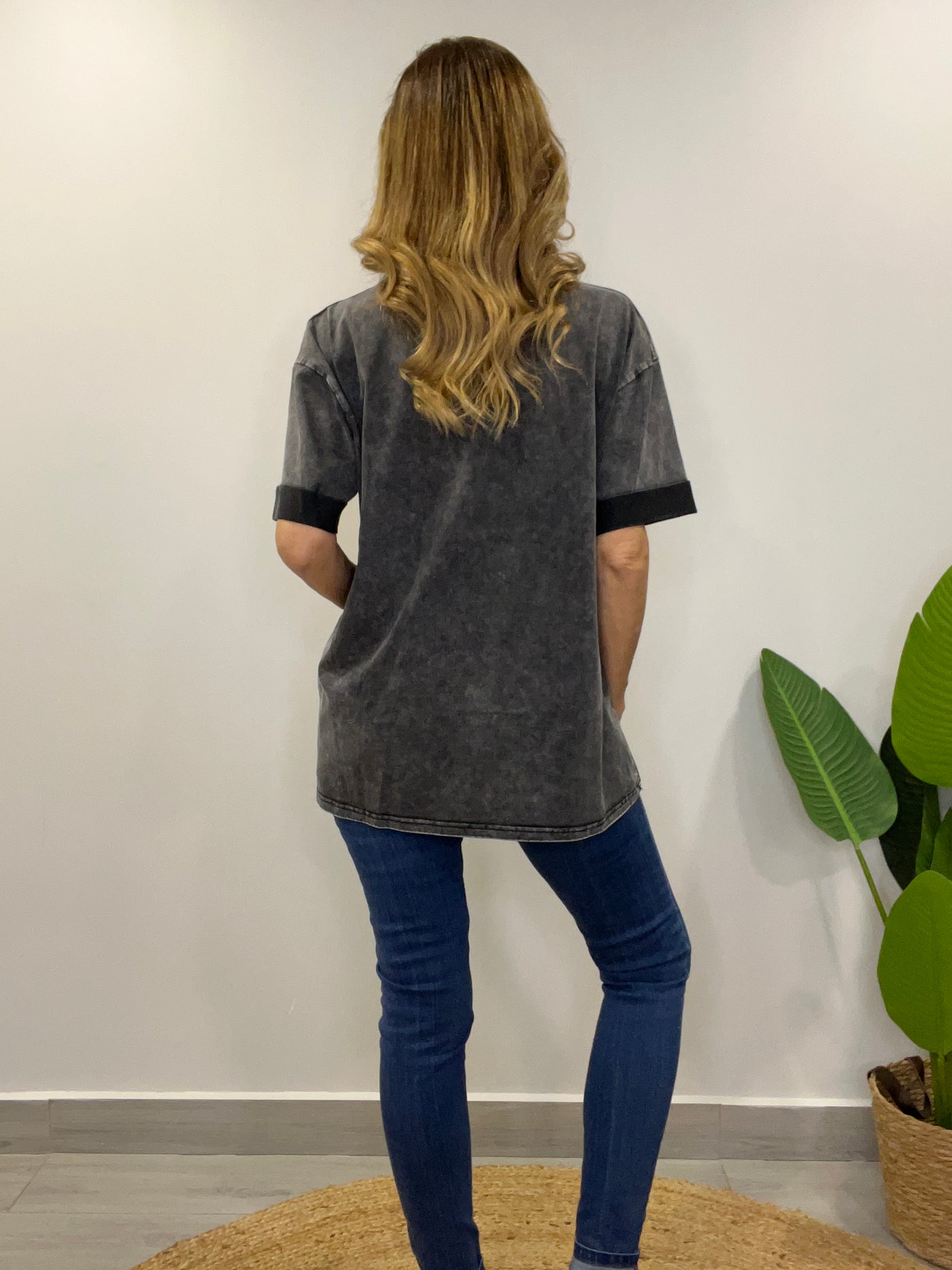 Polera Snoopy negra