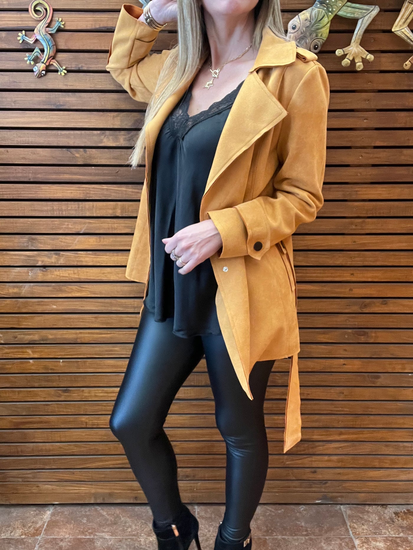 Chaqueta Gamuzada Ginna mostaza