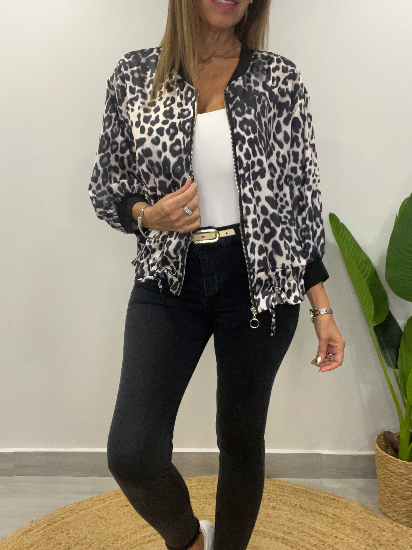 Bomber Seda Print Jaguar Negro