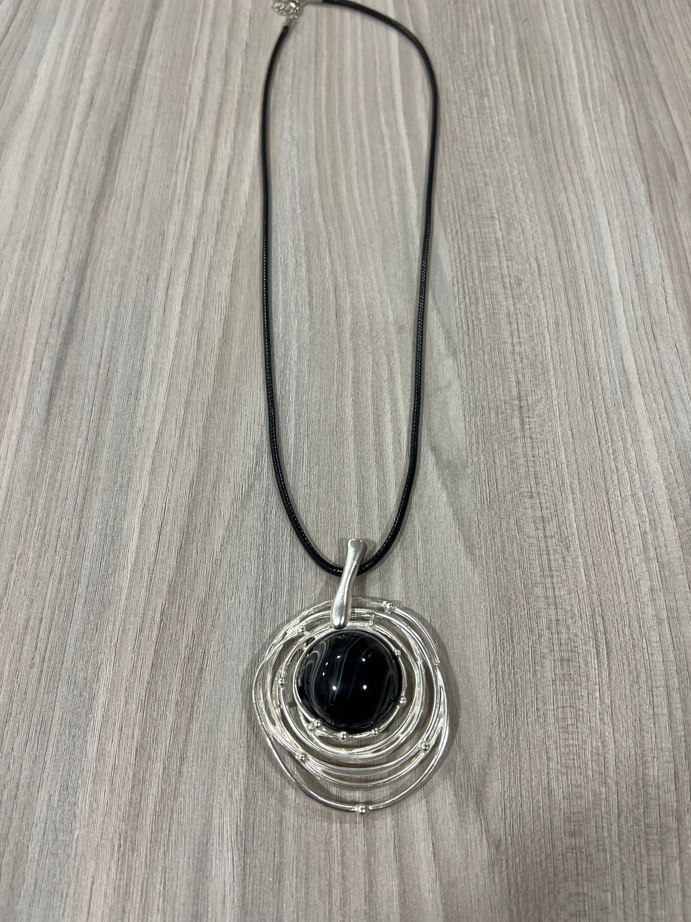 Collar Galaxia plateada