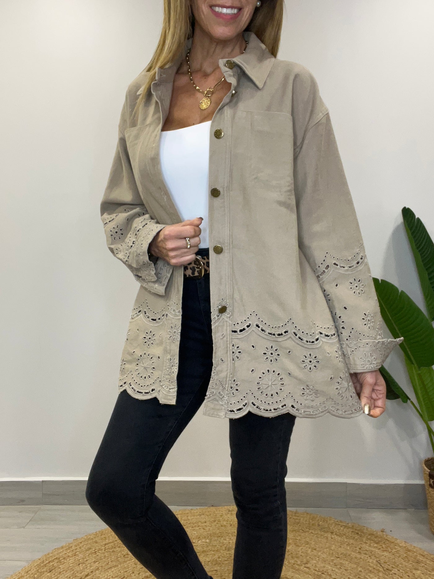 Chaqueta mezclilla/broderie Romántica Beige