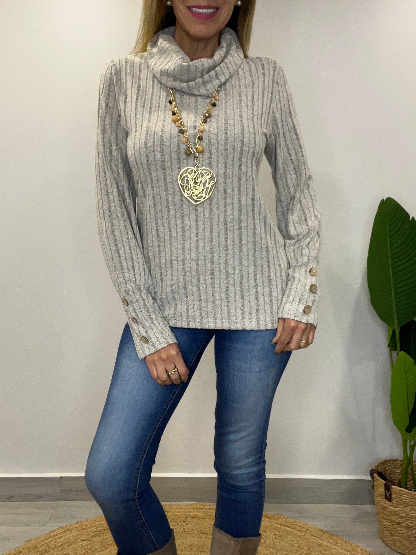 Sweater cuello Pola Arena