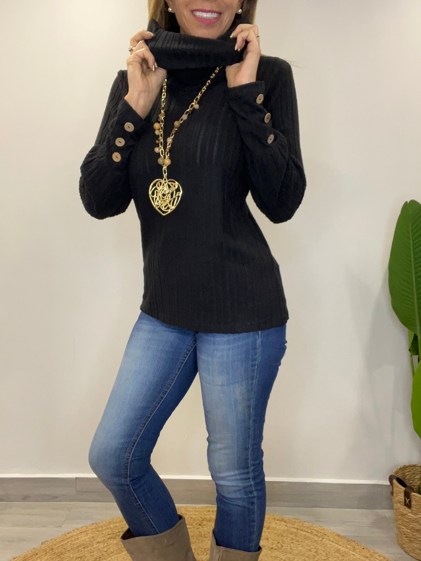 Sweater cuello Pola Negro