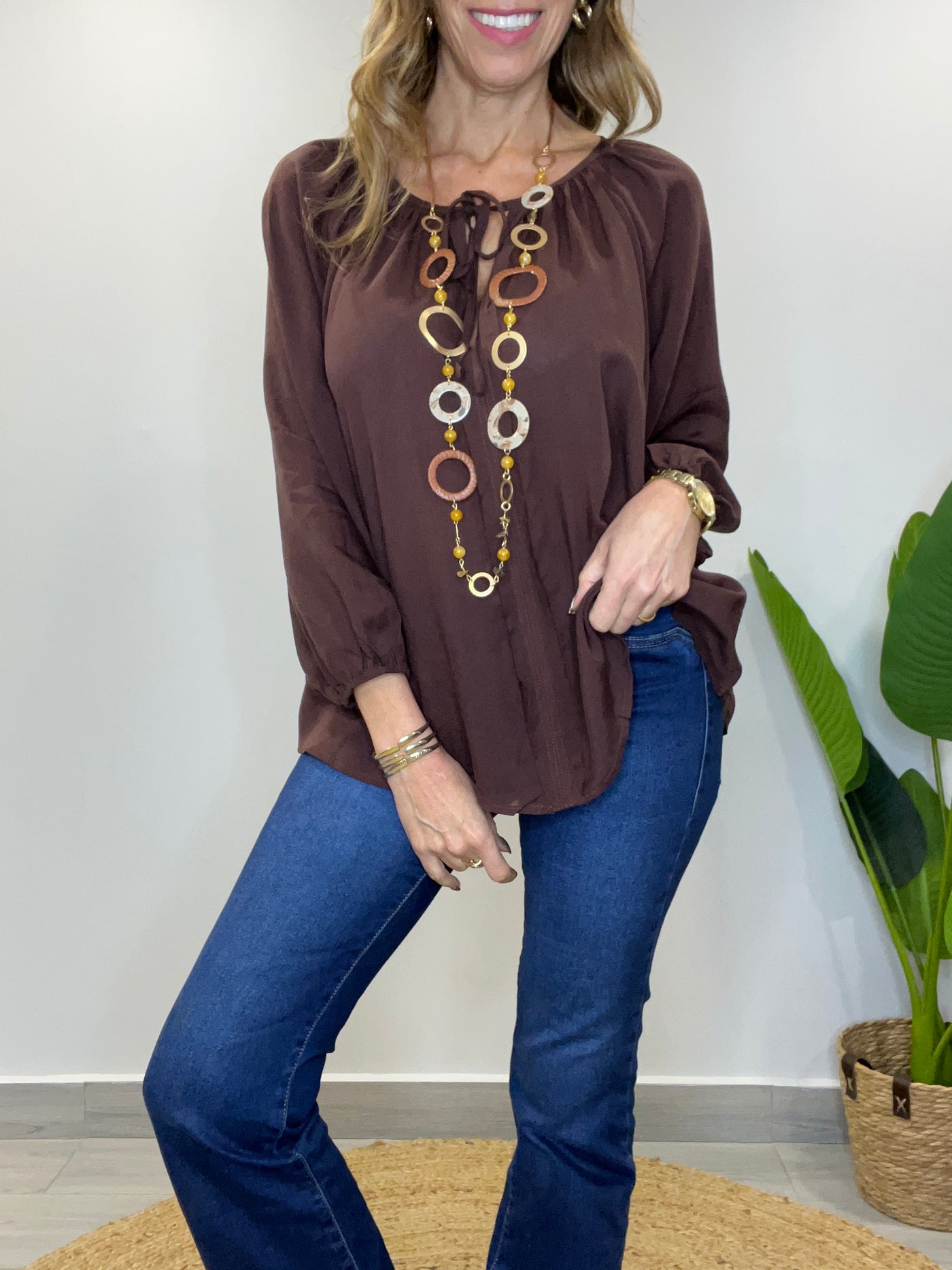 Blusa Viscogasa Isabella Chocolate