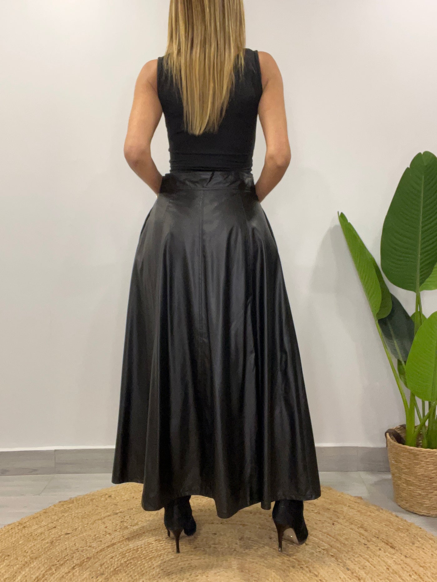 Falda Ecocuero Praga negro