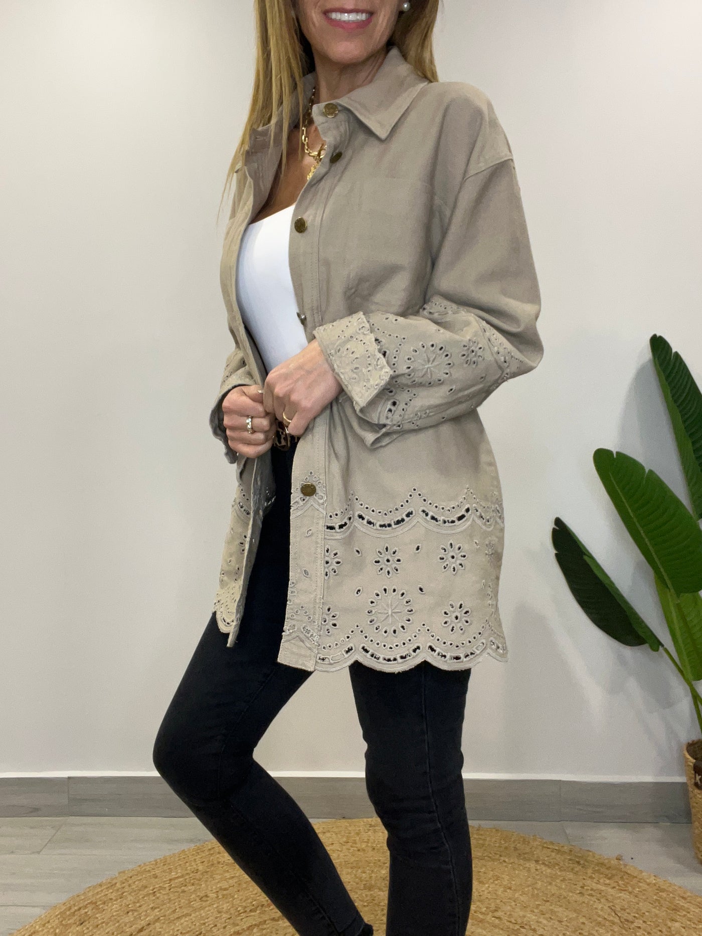 Chaqueta mezclilla/broderie Romántica Beige
