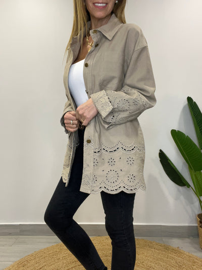 Chaqueta mezclilla/broderie Romántica Beige