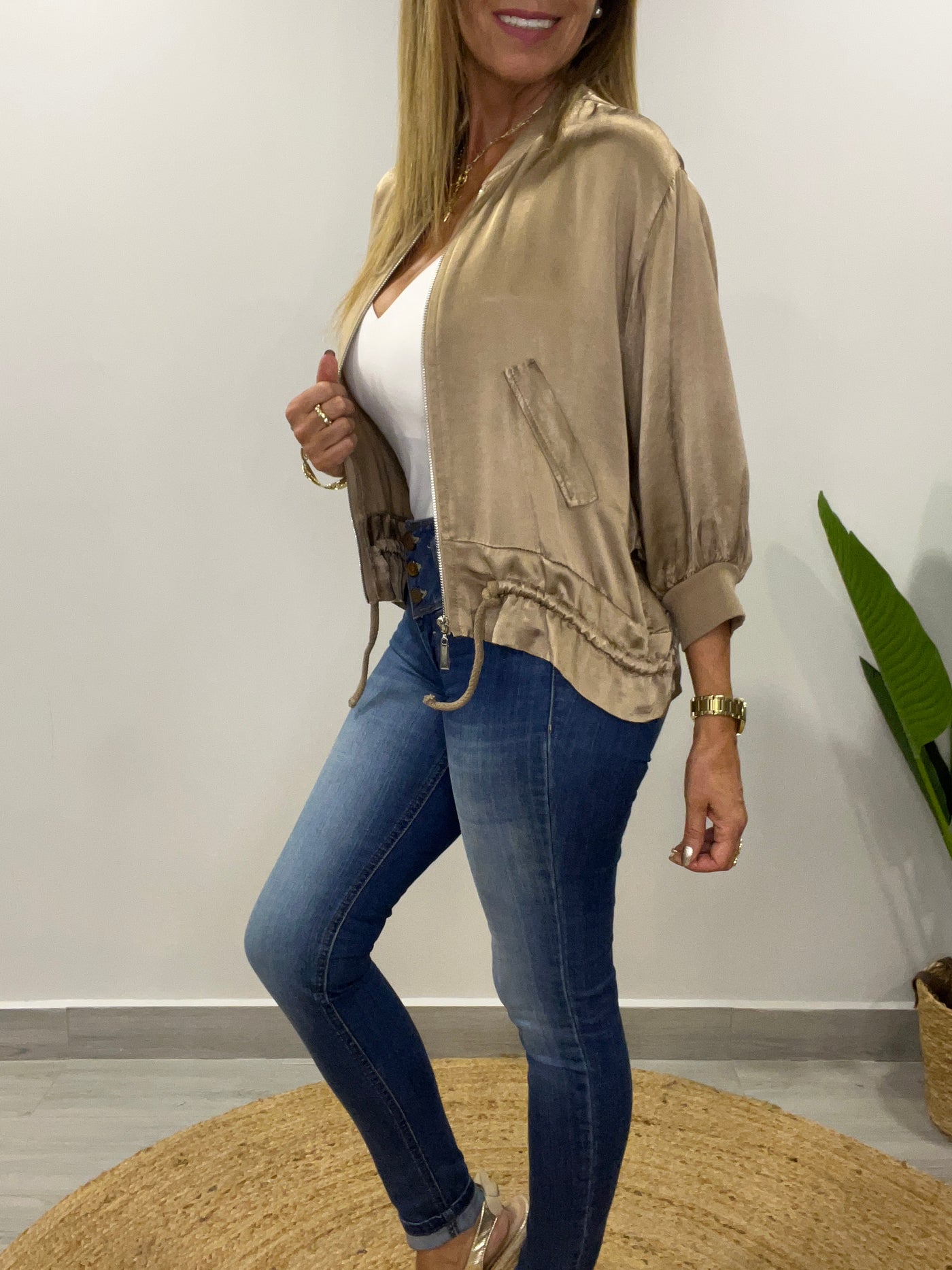 Bomber Italiano Viscoseda Dorado