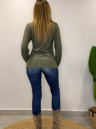 Sweater cuello Pola Verde