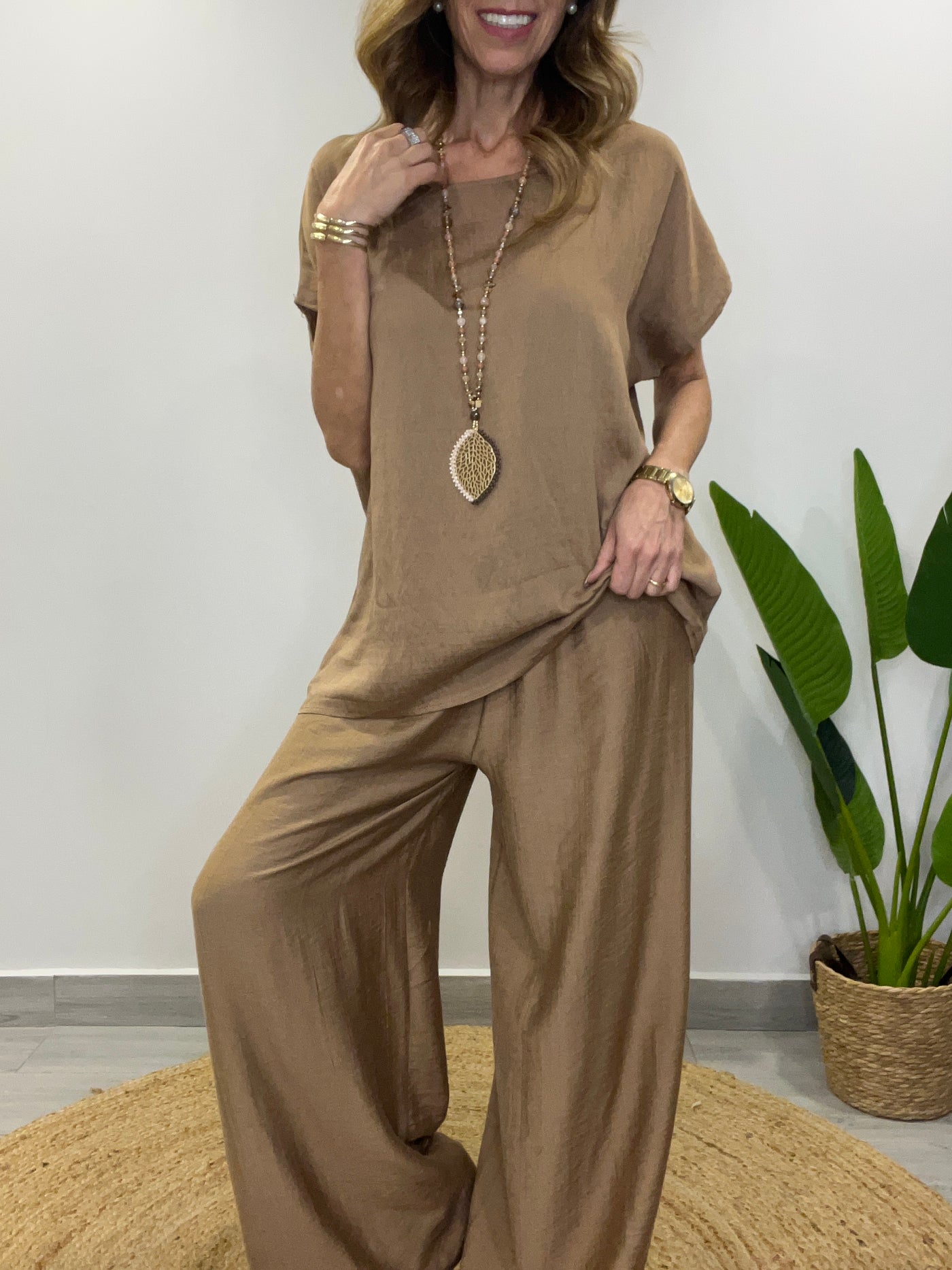 Conjunto Tahiti Camel liso (2 piezas)