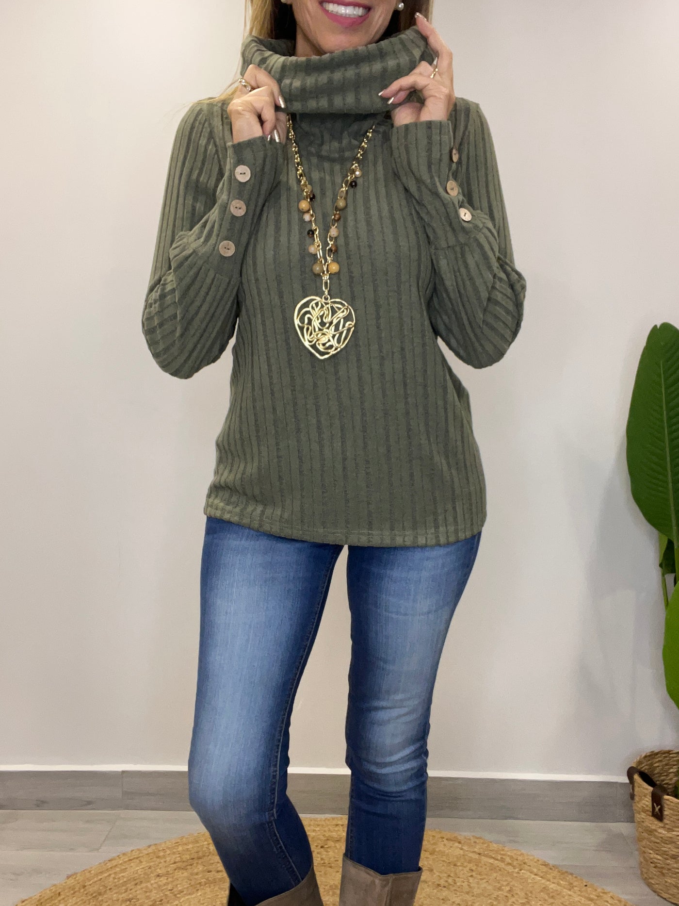 Sweater cuello Pola Verde