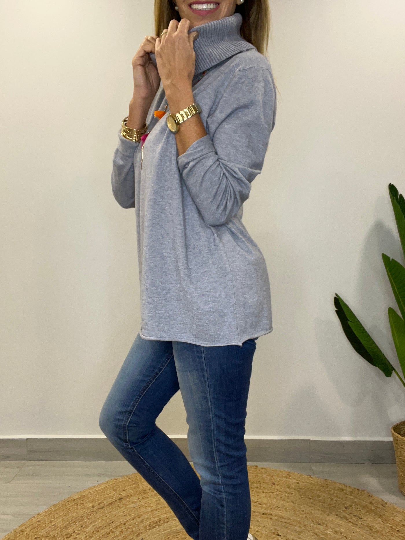 Sweater cuello Camila Gris