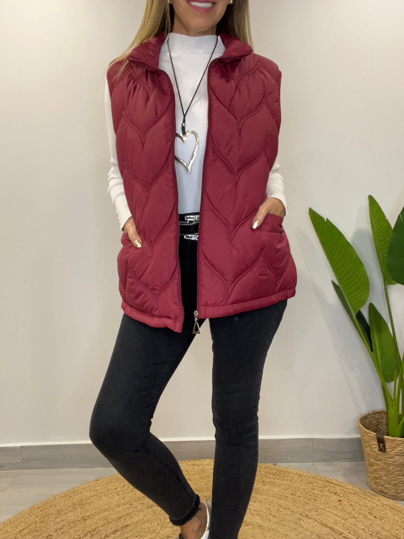 Parka sin manga Audaz Cherry