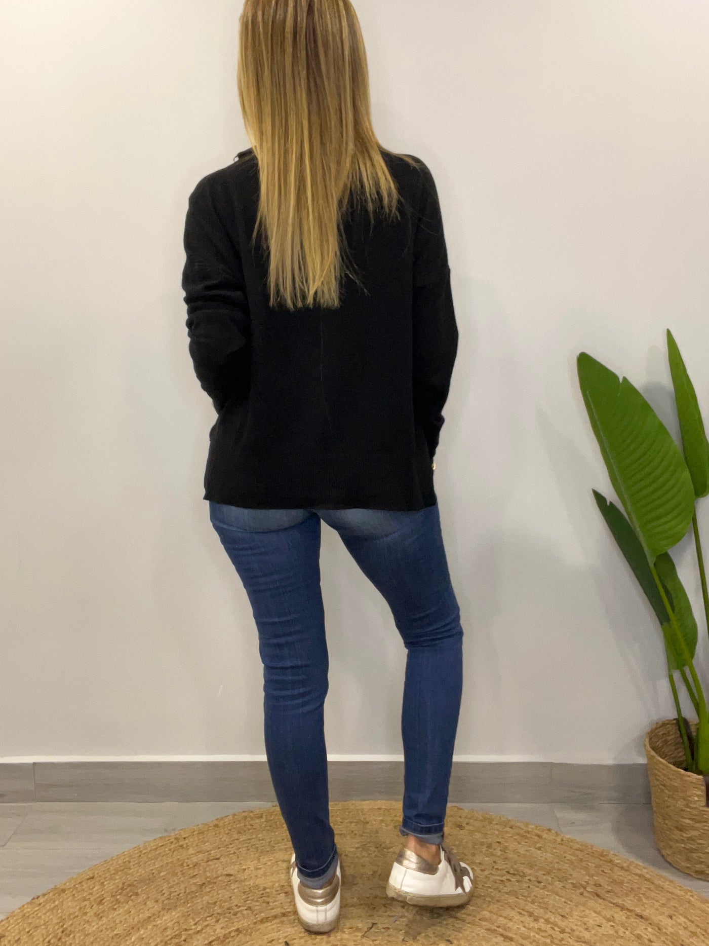 Sweater cuello Melany negro