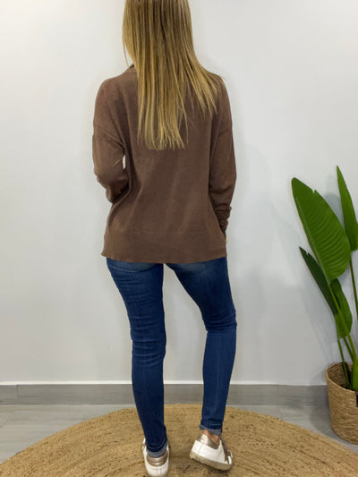 Sweater cuello Melany café