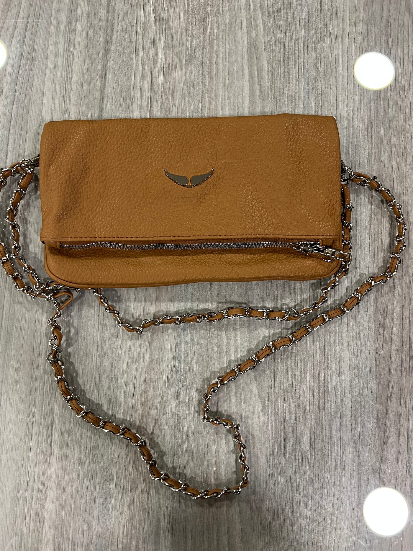 Cartera cadenas Alas Camel