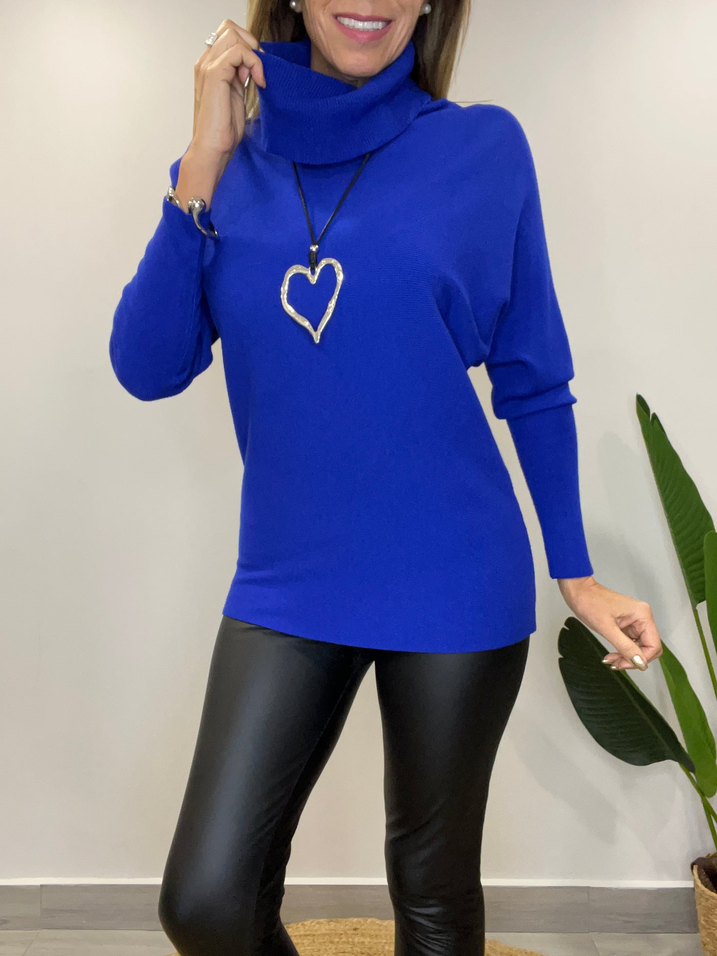 Sweater  Singapur/Cuello Azul Rey