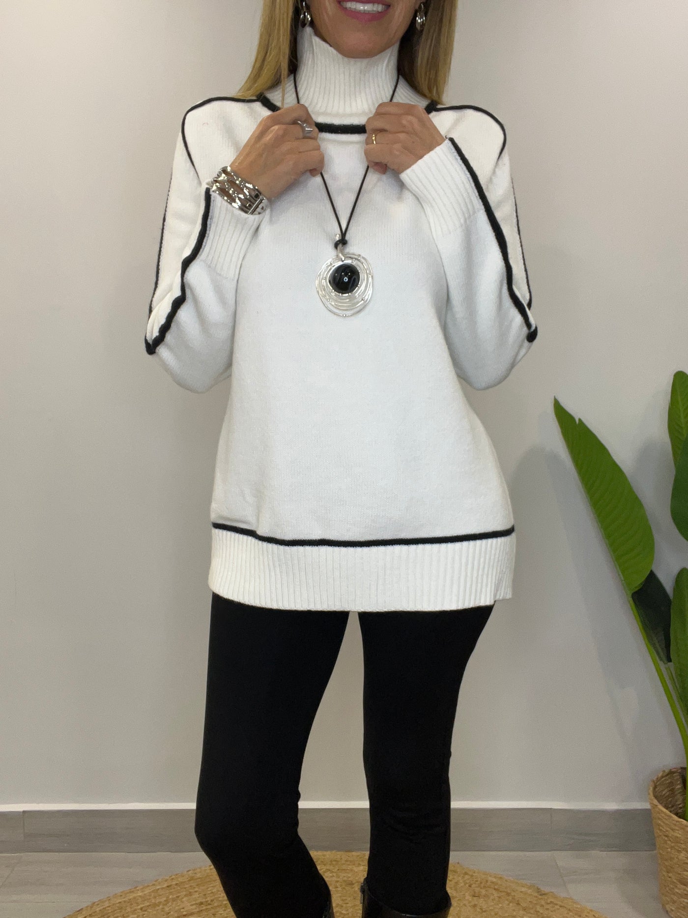 Sweater cuello Atenea blanco
