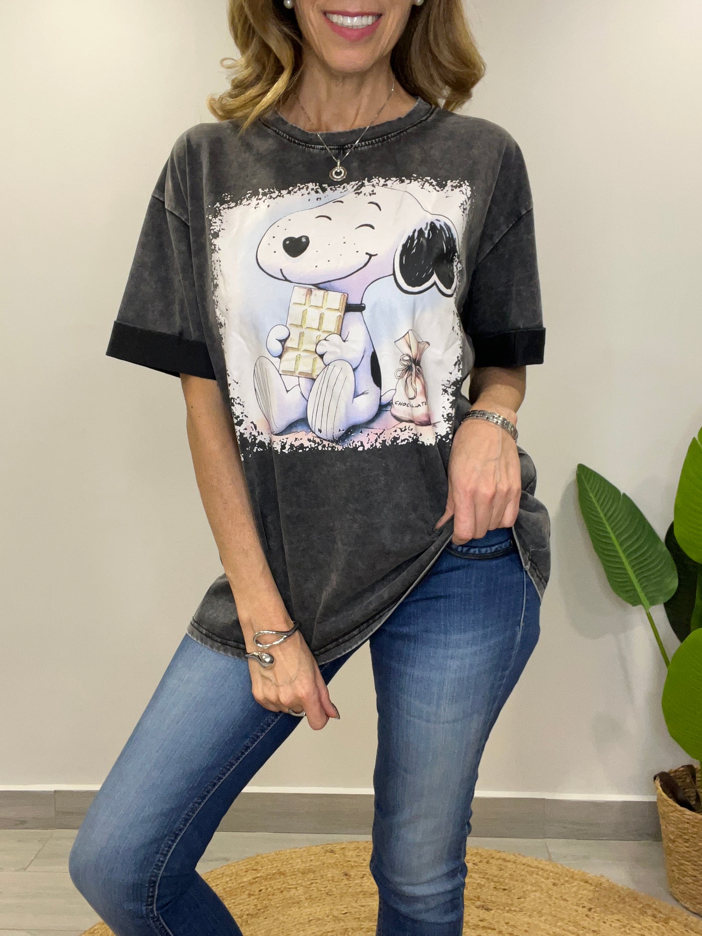 Polera Snoopy negra