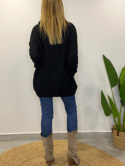 Sweater Buclé Cuello Negro