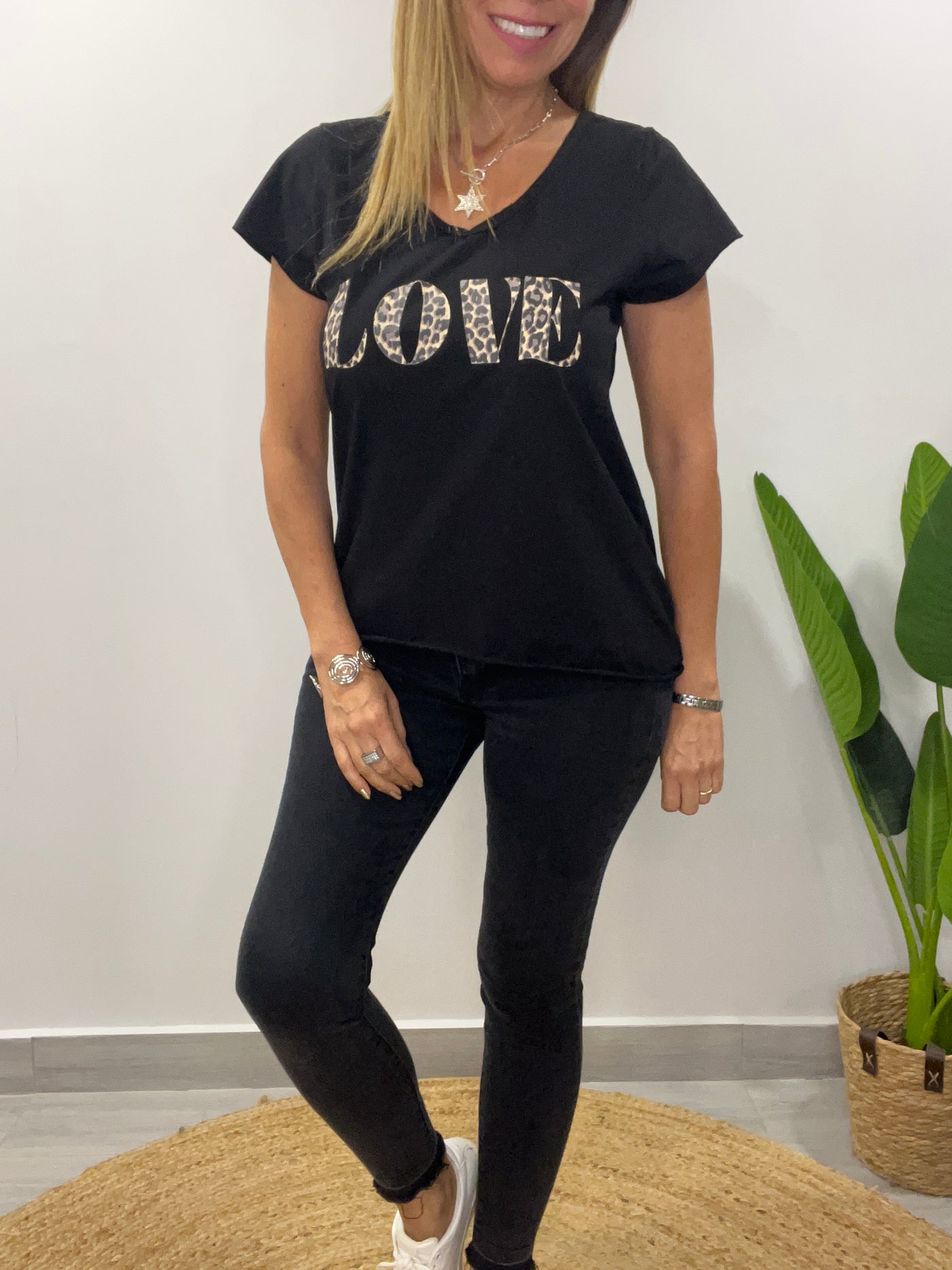 Polera Love Negra