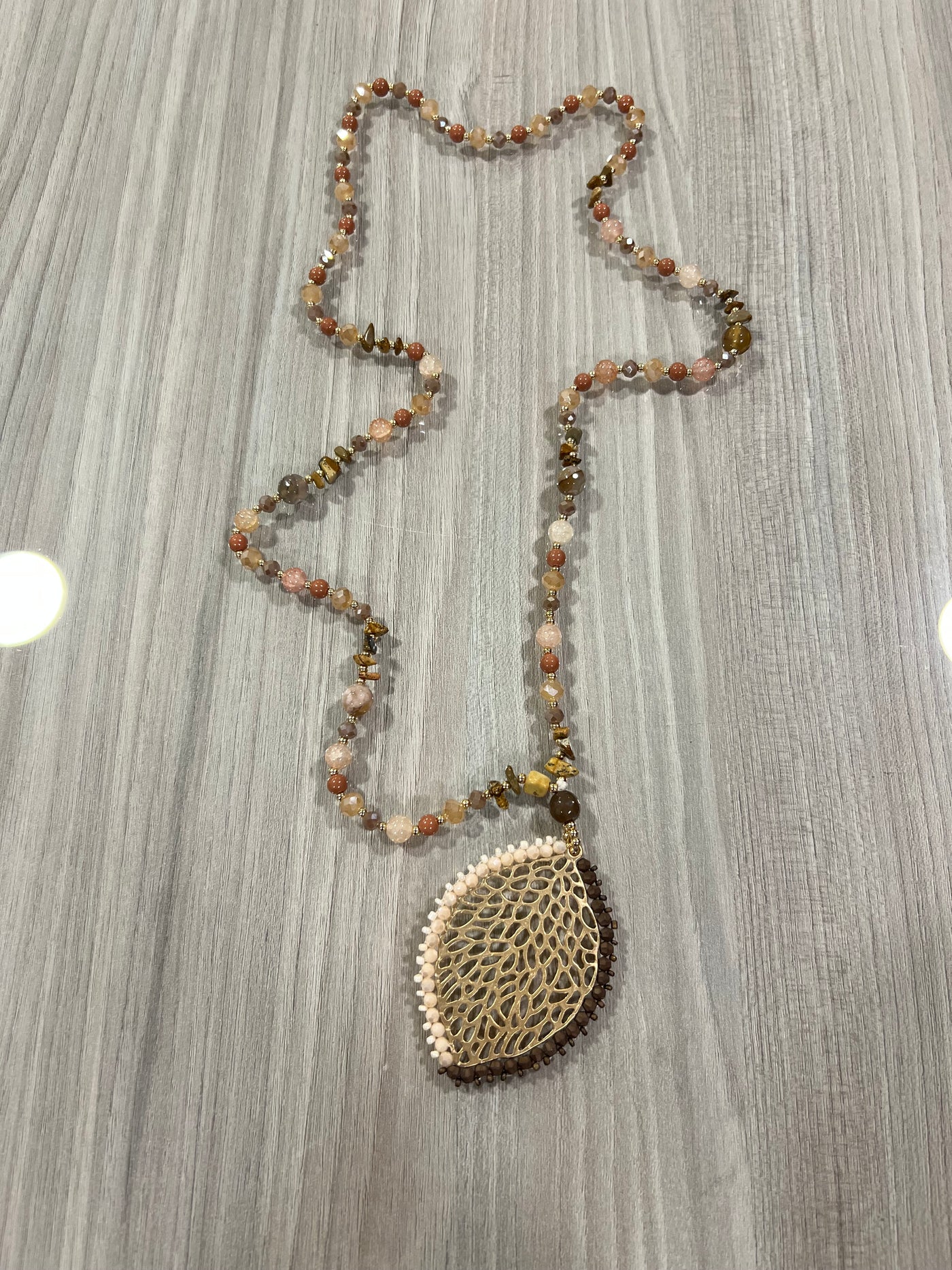 Collar Piedra pluma