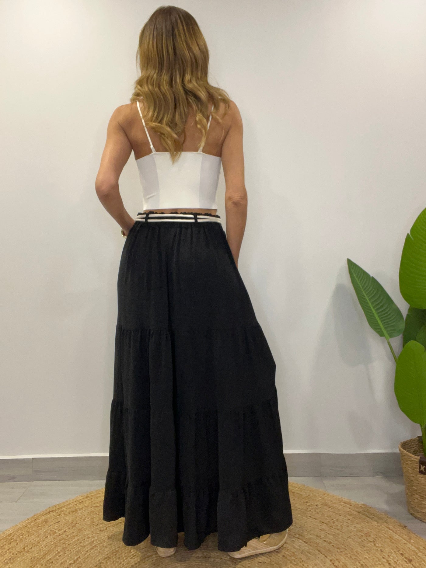 Falda Crep Venus negra