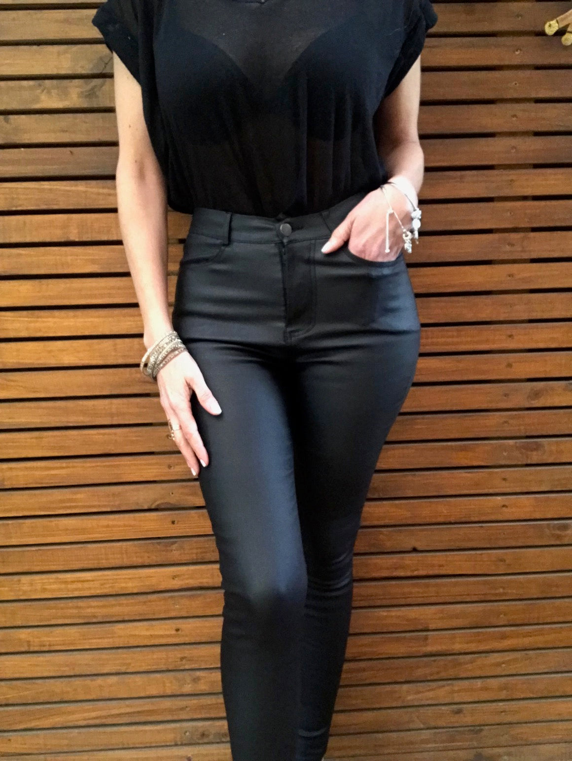 Calza Ecocuero Metal Negra